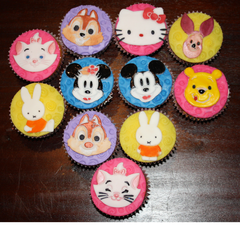 http://i826.photobucket.com/albums/zz181/Taart_van_Sandra/cupcakes.png