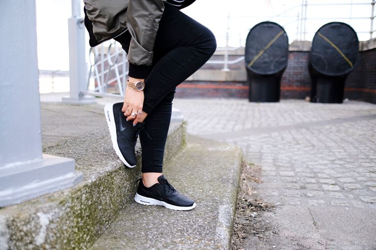  photo nike air max thea black_zpsexhrpjuc.jpg