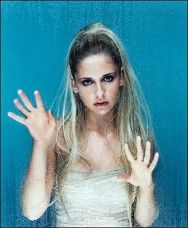 sarah michelle gellar buffy hair. Sarah Michelle Gellar is